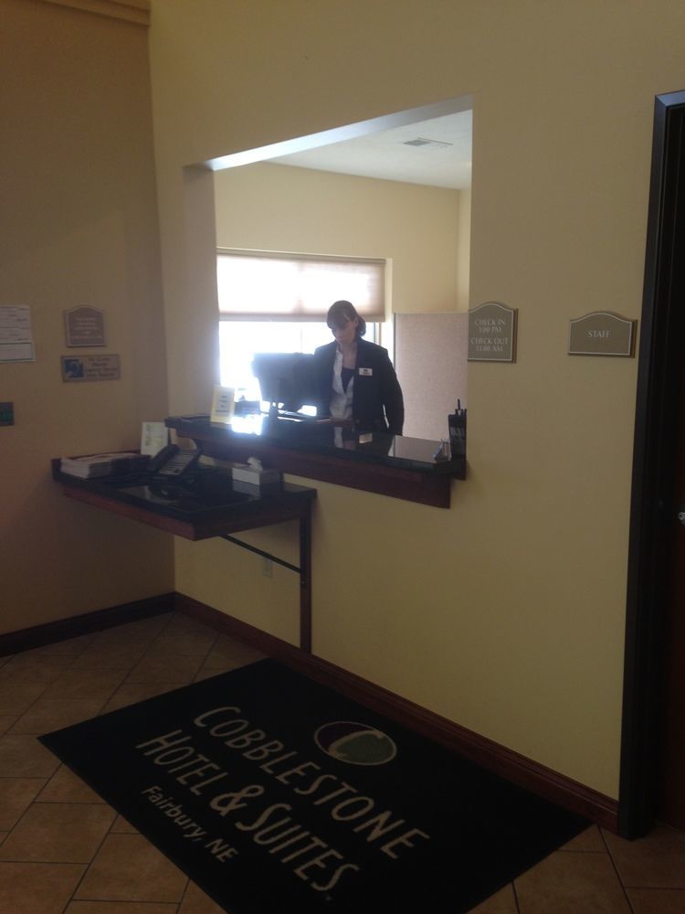 The Edgewood Hotel And Suites Fairbury エクステリア 写真