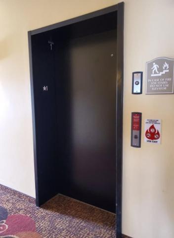 The Edgewood Hotel And Suites Fairbury エクステリア 写真